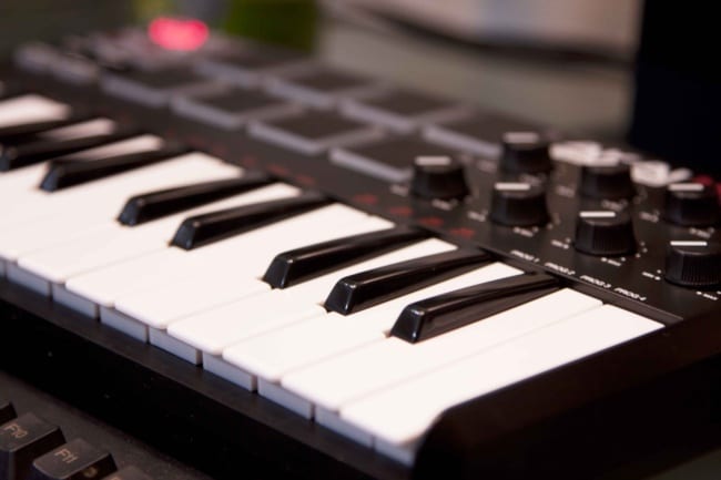 the best cheap midi keyboard