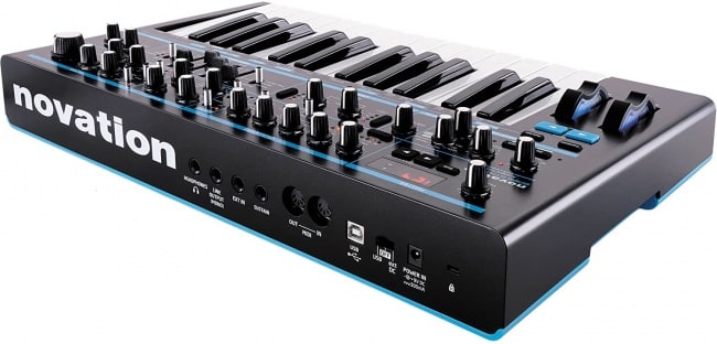 Novation Bass Station II Monophonic Analog Synthesizer Bundle