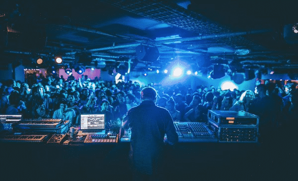 THE BEST FREE DJ SOFTWARE TO START MIXING