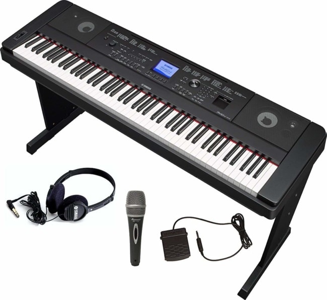 Yamaha DGX660 Bundle with Furniture Stand, Headphones, Microphone and Sustain Pedal