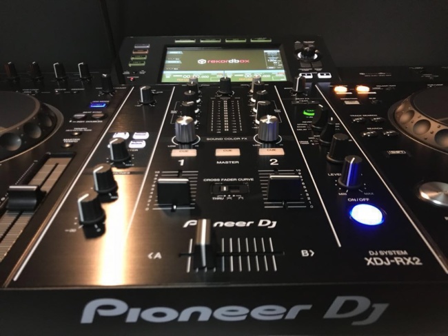 Pioneer DJ DJ System (XDJ-RX2) photo