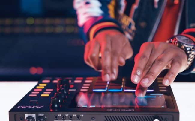 akai mpc one controller