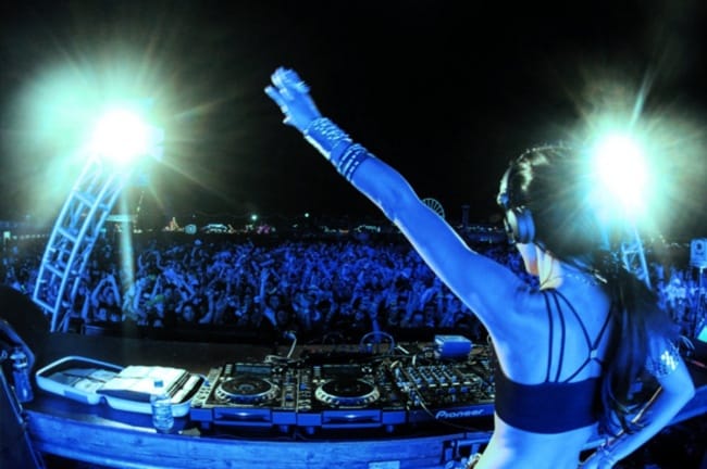female dj