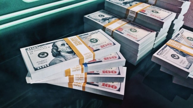 how much money djs make